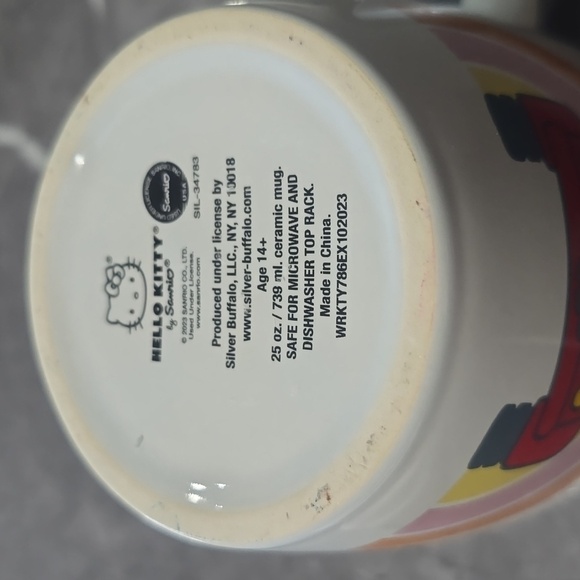 HELLO KITTY RED JEEP DESIGN MUG NEW ITEM. - Picture 4 of 4